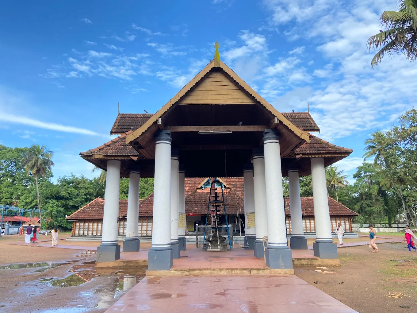 Thrikkakkara Vamana Moorthy Temple with traditional Kerala