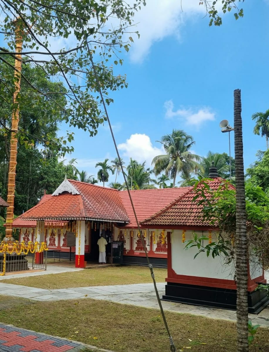 Images of Ernakulam Chillikkoodam Sri Bhadrakali Temple
