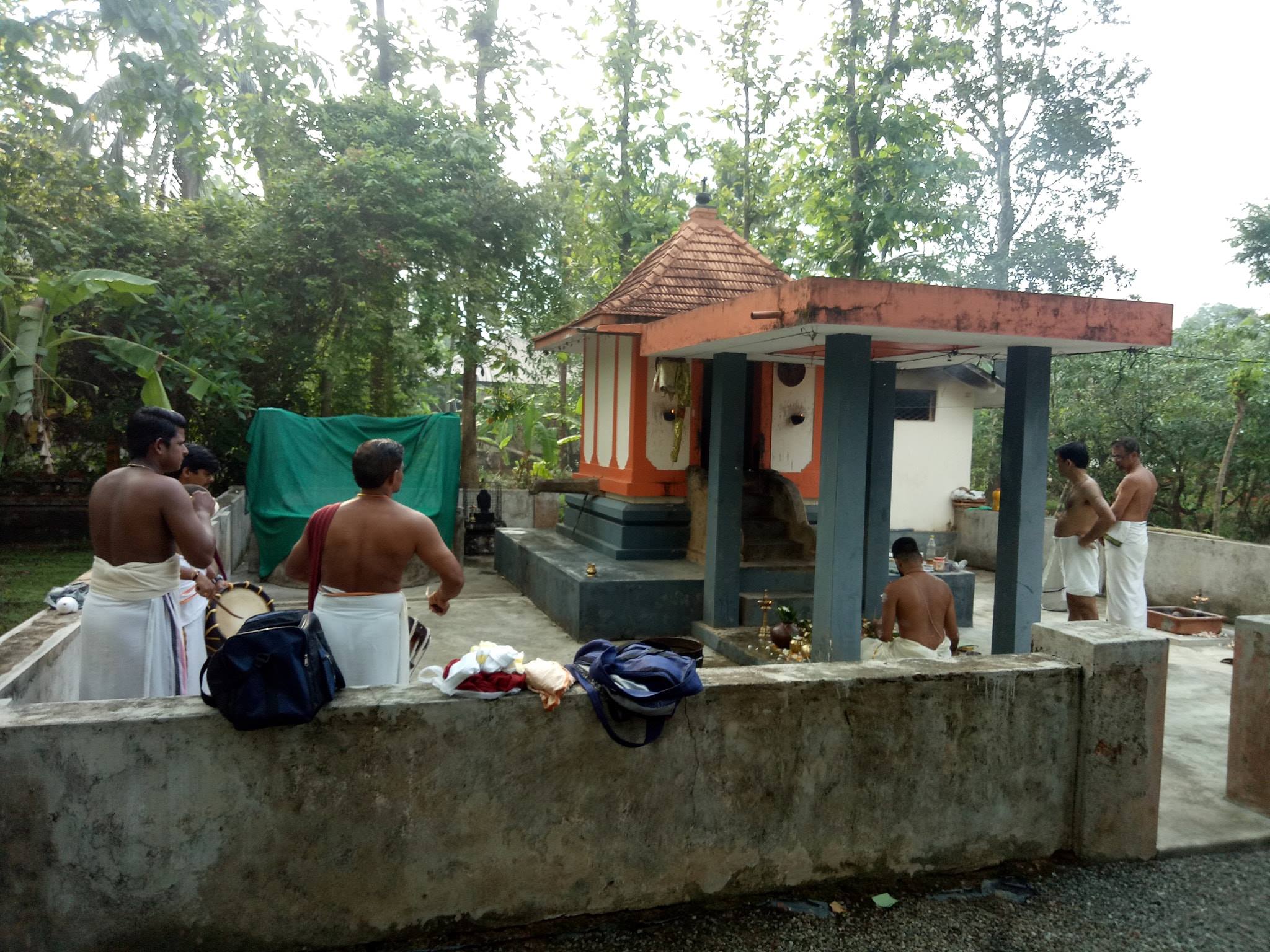 Images of Ernakulam Edavoorkkavu Umamaheswara Temple