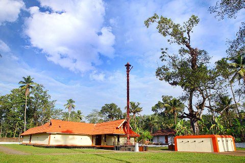 Valamboor Sree Mahadeva is an Shakthi Devi in Hinduism