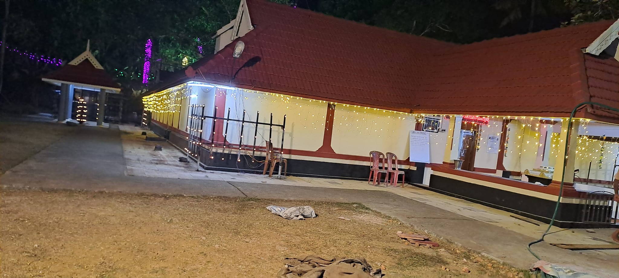 Images of Ernakulam Chirackal Sree Mahadeva Temple
