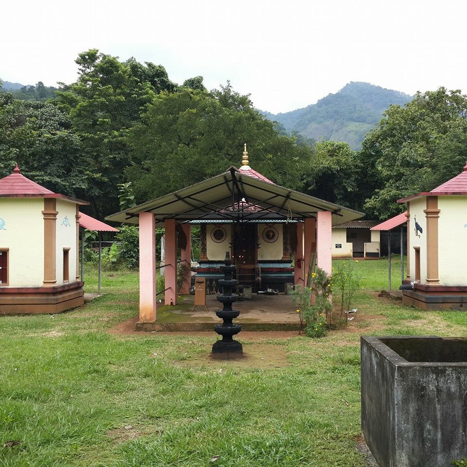 Veloor Sreedharma Shastha   Temple  Idukki Dresscode