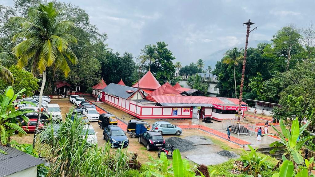 Images of Idukki Thekkechira Sree Mahavishnu  Temple