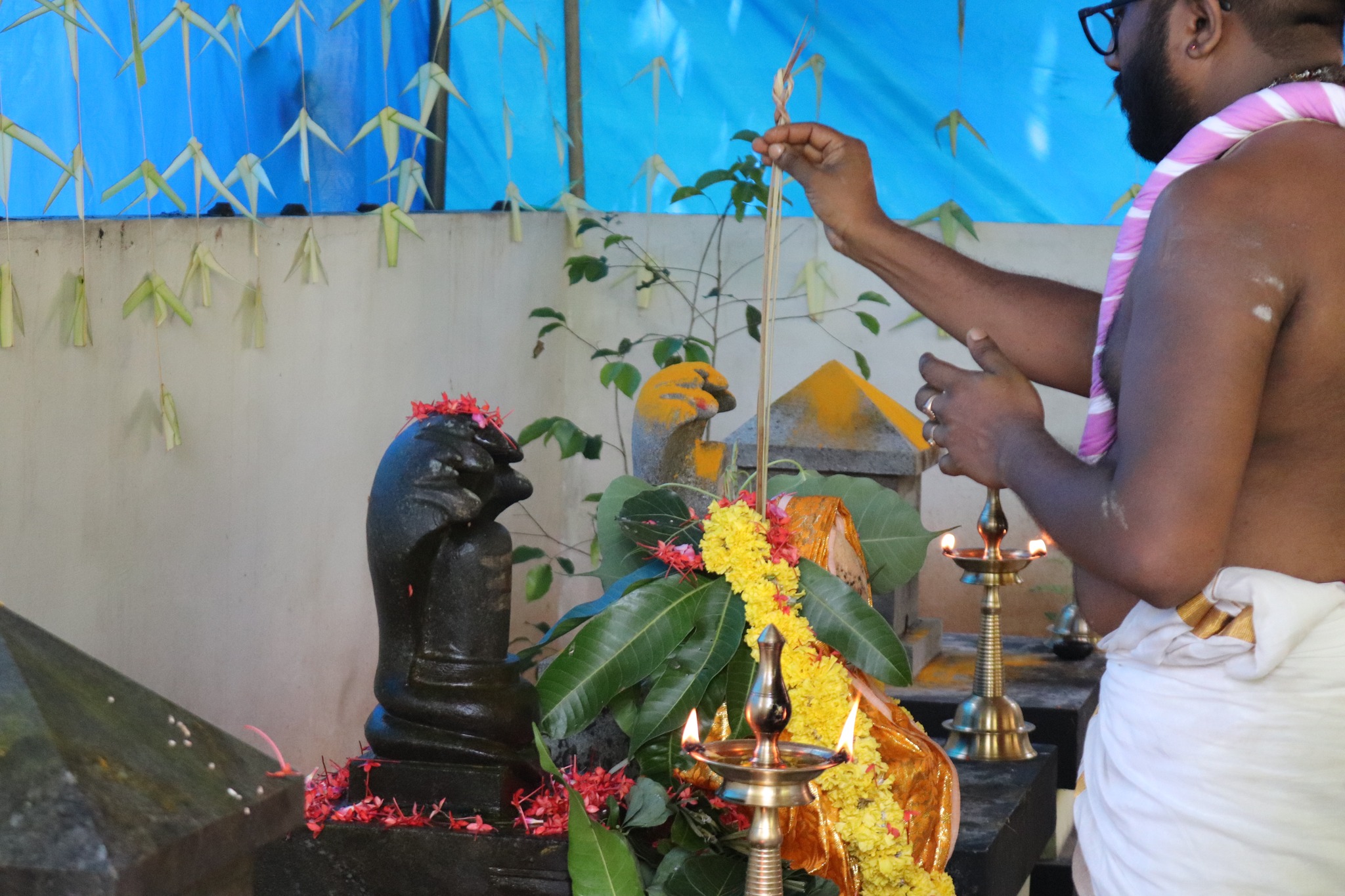 Puthiyakavu Sree Bhagavathi Nagaraja Temple   Idukki Dresscode