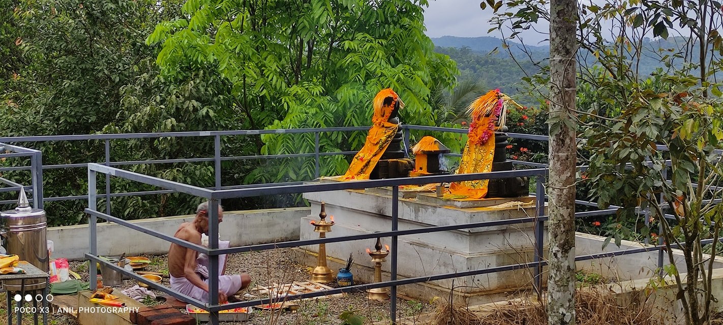 Njarakkulam Sree Bhagavathi is an Shakthi devi in Hinduism