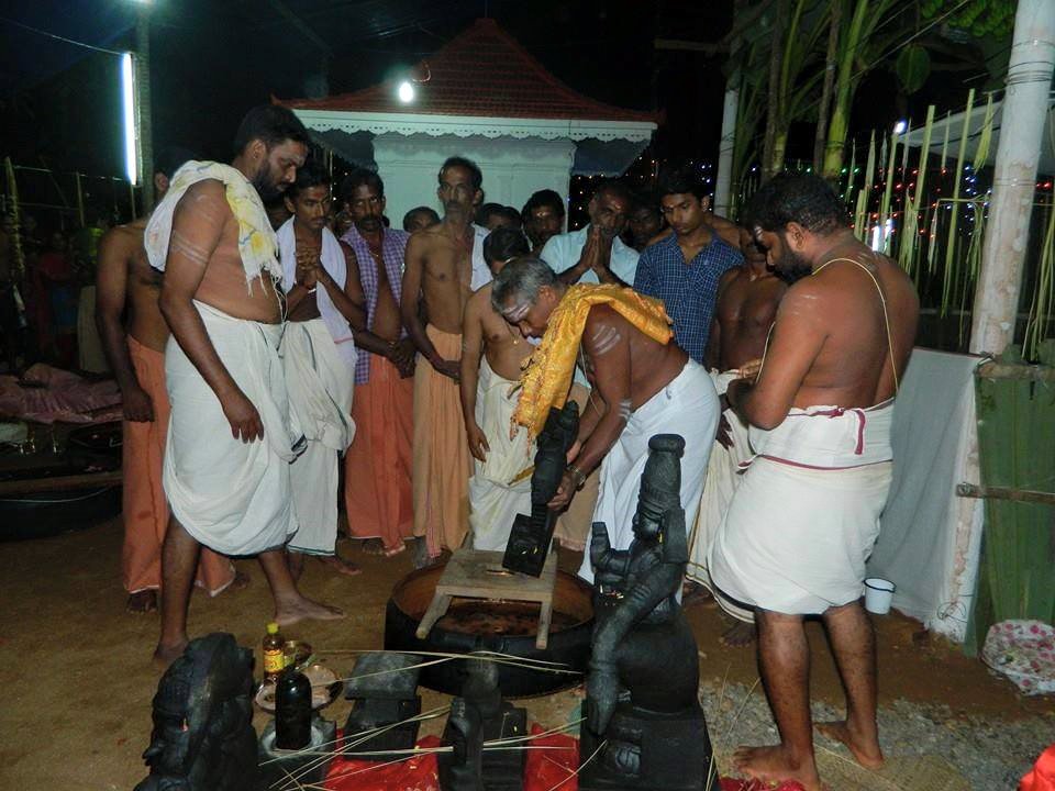 Valiyakallumchal Sree Bhadrakali   Temple  Idukki Dresscode