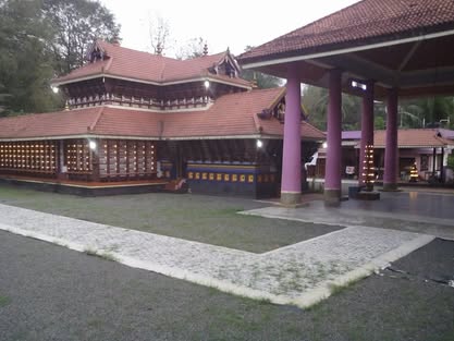 Puthuchirakavu Devi temple Idukki Dresscode