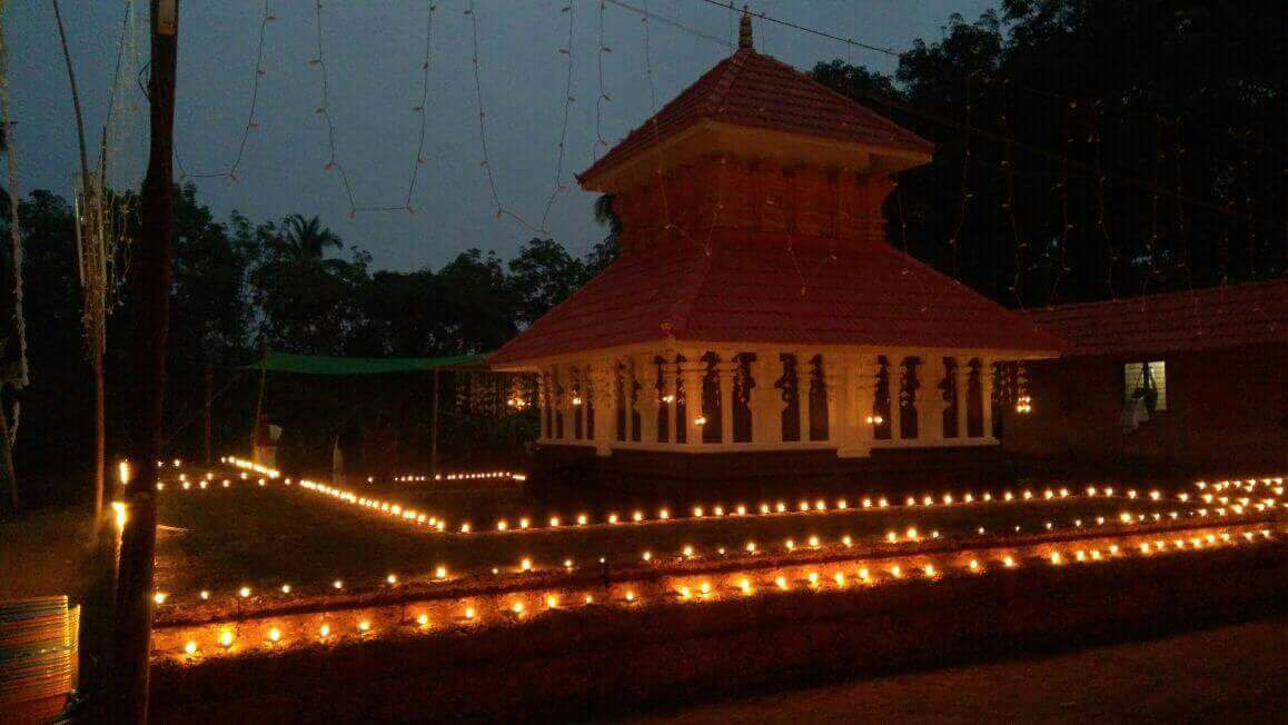 Valluvan Kadavu Sree MuthappanTemple in Kerala