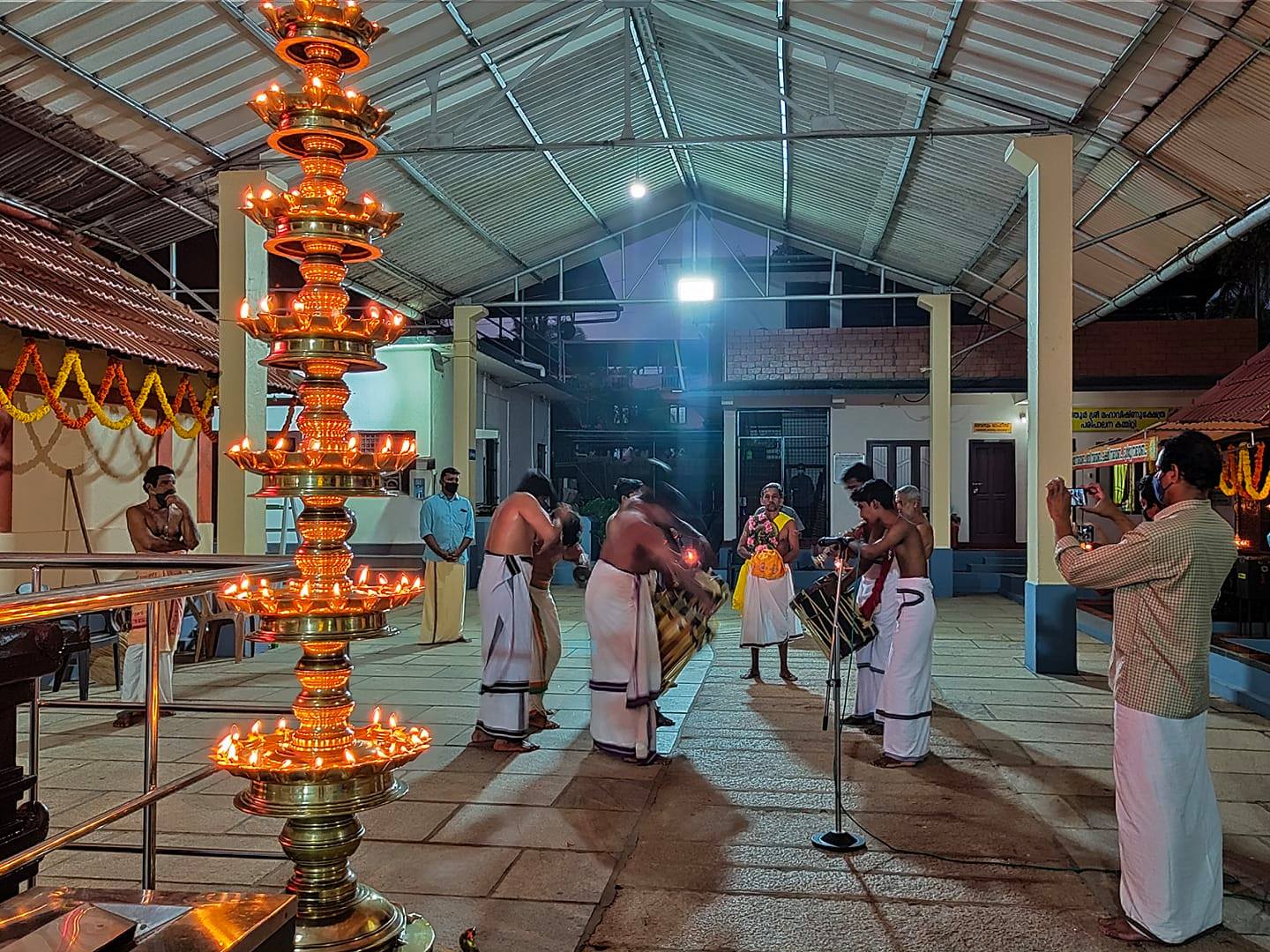 Images of kannur Kanathur Sree Maha Vishnu Temple