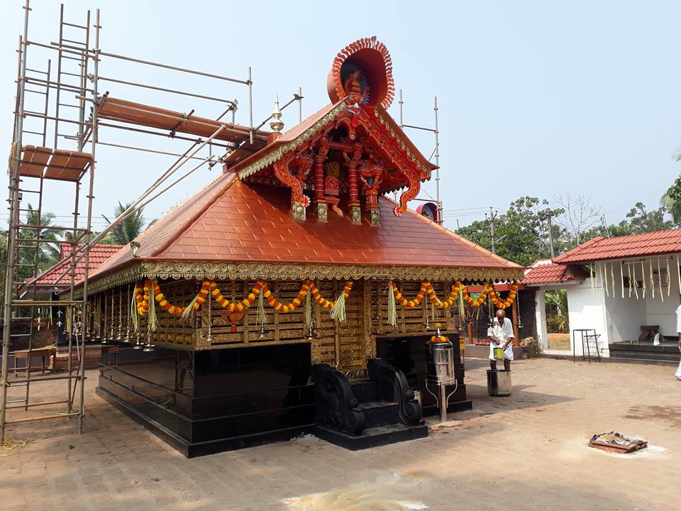 Mandothumkavu Pallivettakkorumakan Temple in Kerala