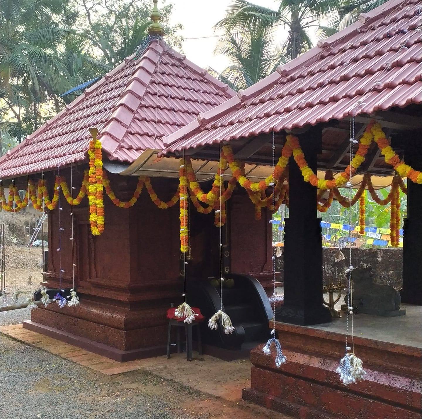 Images of kannur Nellikunnu Trimbakeshwara Shiva Temple