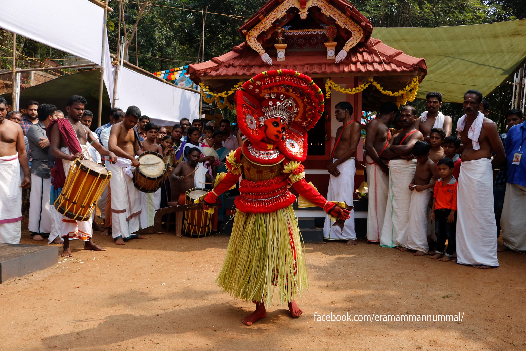 Eramam Mannummal Kanimchery Bhagavathyis an Shakthi diety in Hinduism