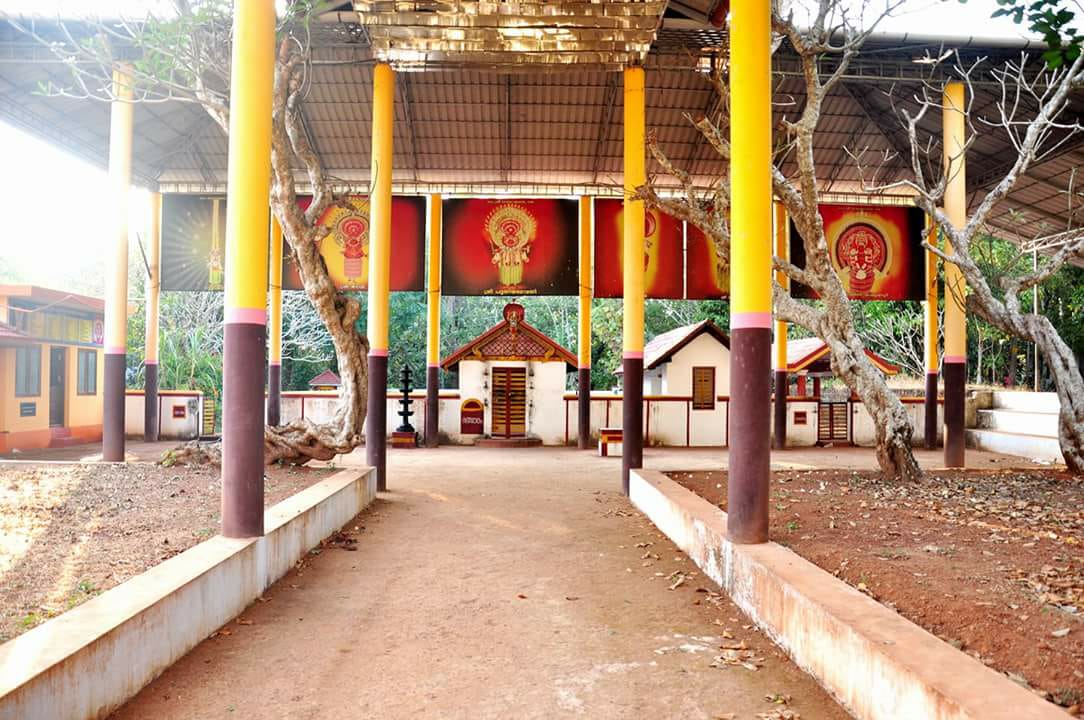 Narath Sree Puthiya Bhagavathi Kavu Temple 