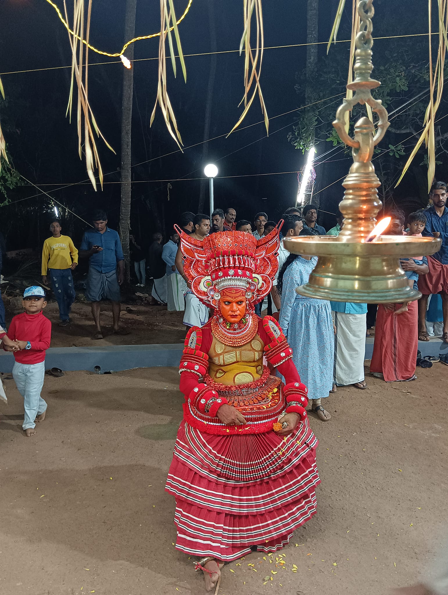 Ettammal Sree Puthiya Bhagavathi  kannur Dresscode