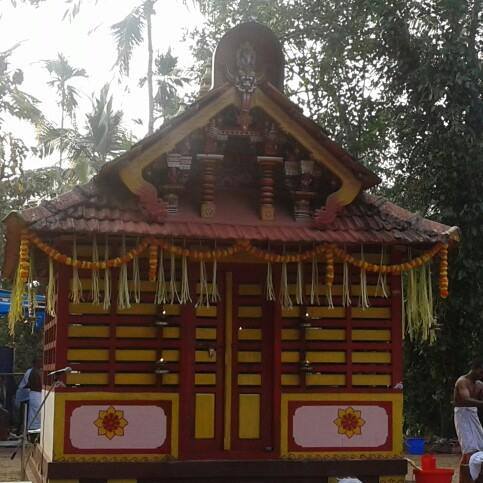 Malot Vishwakarma Kizhakke Sree Bhagavathy   kannur Dresscode