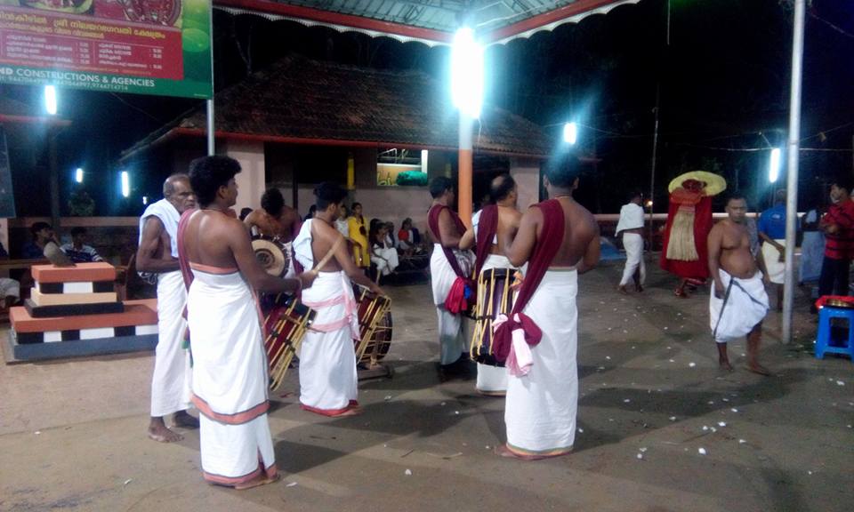 Images of kannur Poovathinkeezhil Sree Nilayara Bhagavathy Temple