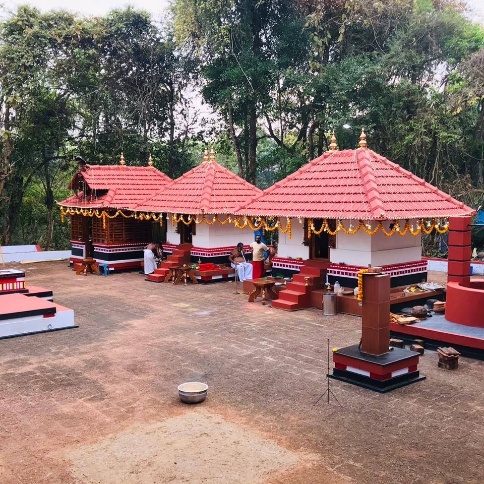 Kalloori Sree Puthiya  Bhagavathy  kannur