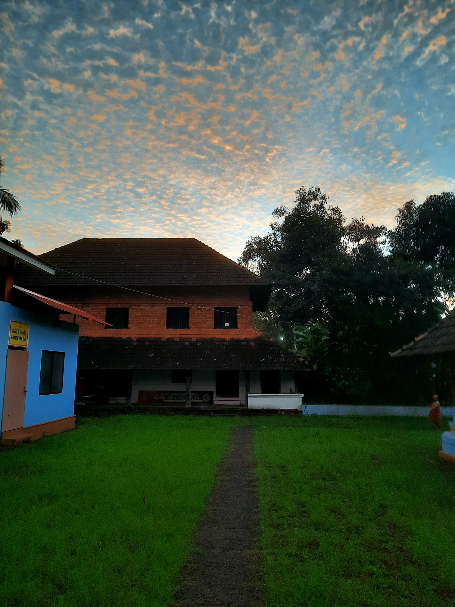 Images of kannur Edakkad Mahavishnu Temple
