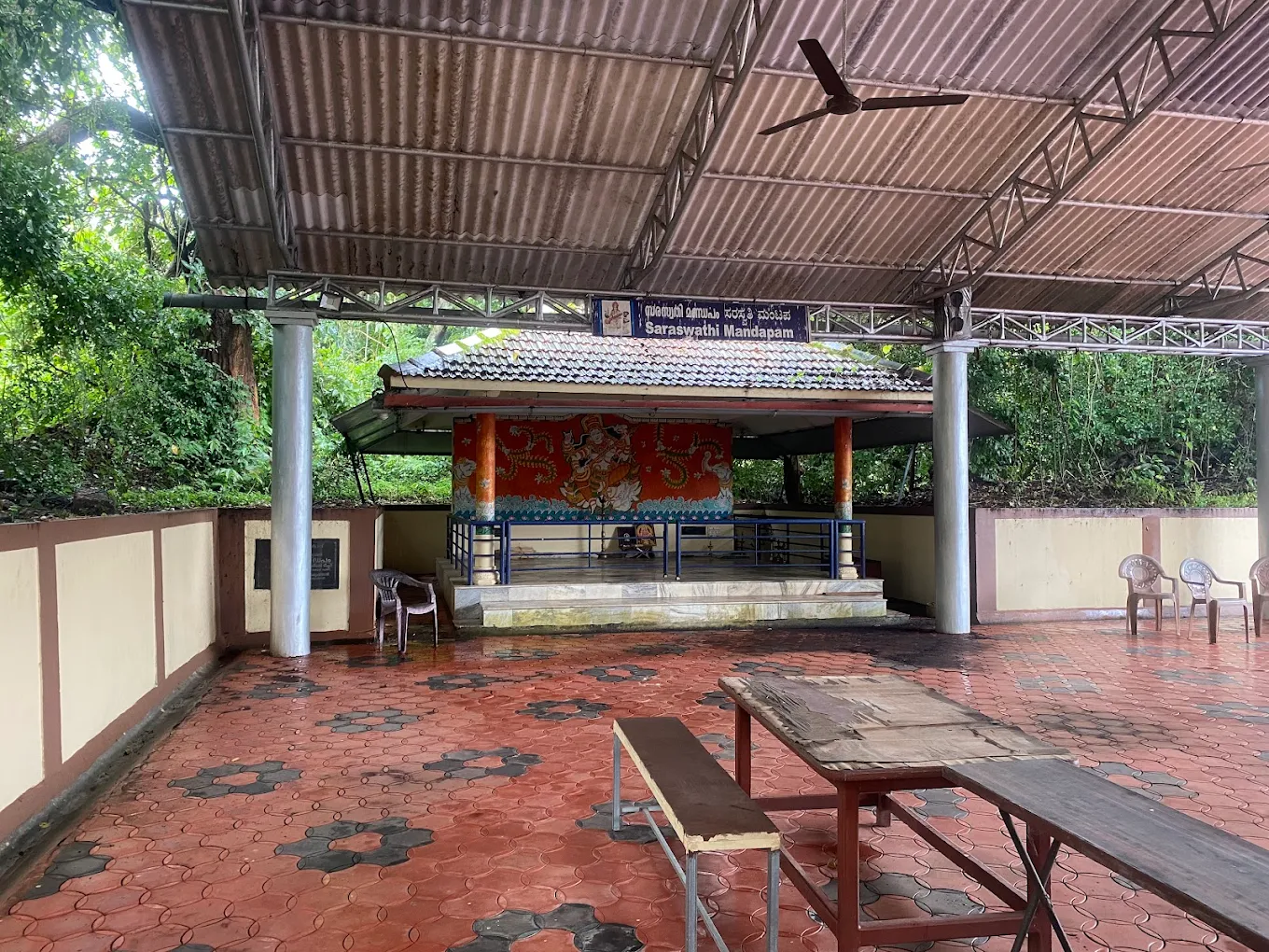 Ancient Madayi Kavu Temple in Kannur famous for Bhadrakali worship and non-vegetarian offerings