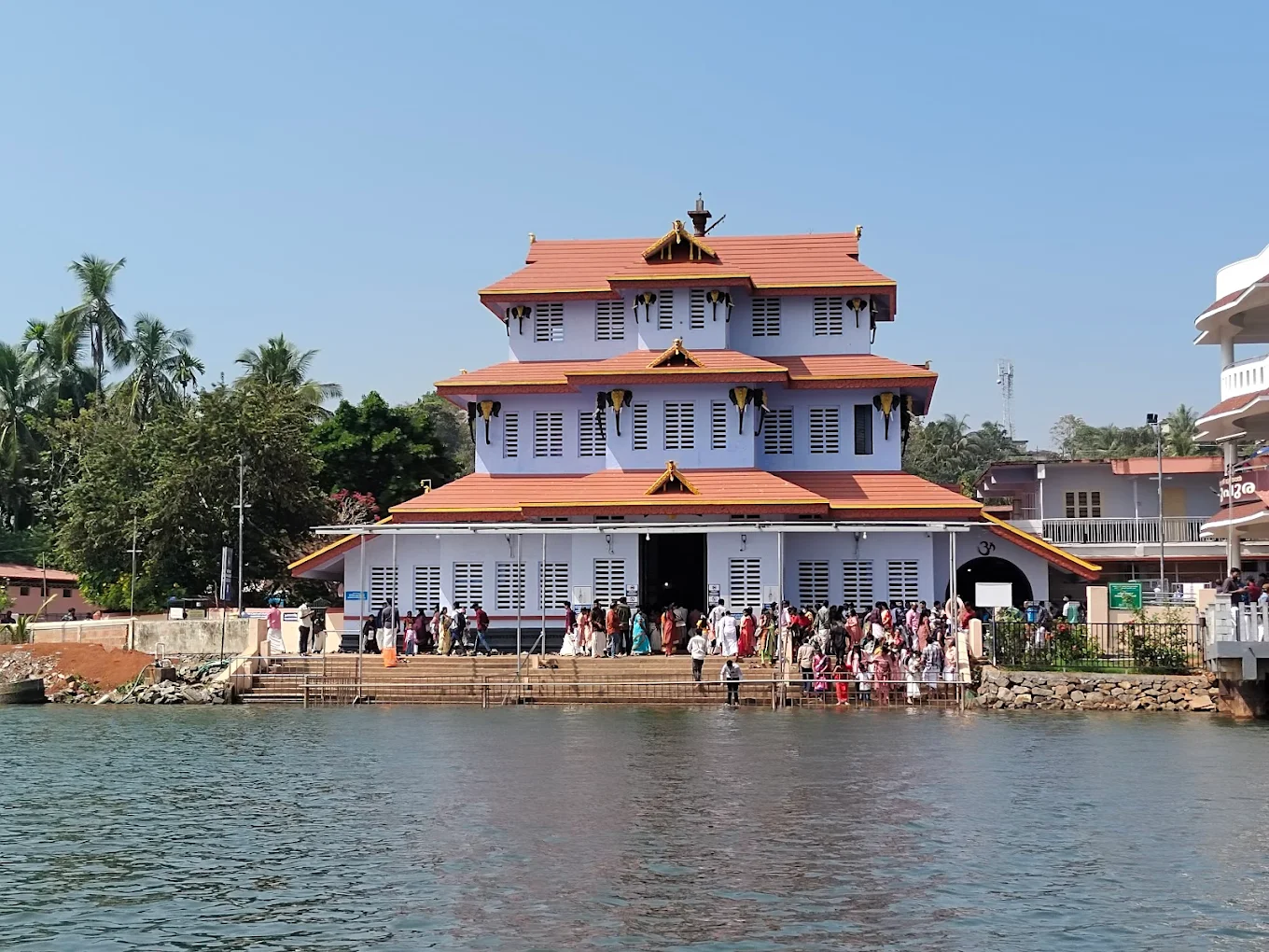 Front view of Parassinikadavu Sri Muthappan Temple