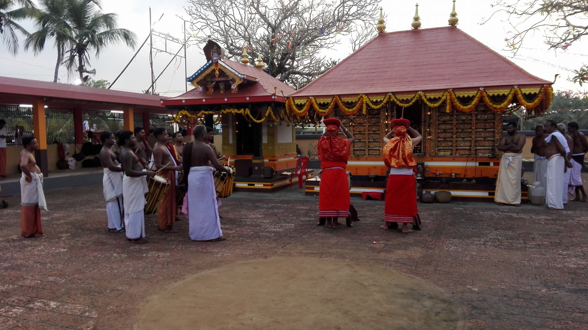 Mambalam Sree Bhagavathy temple Kannur Dresscode