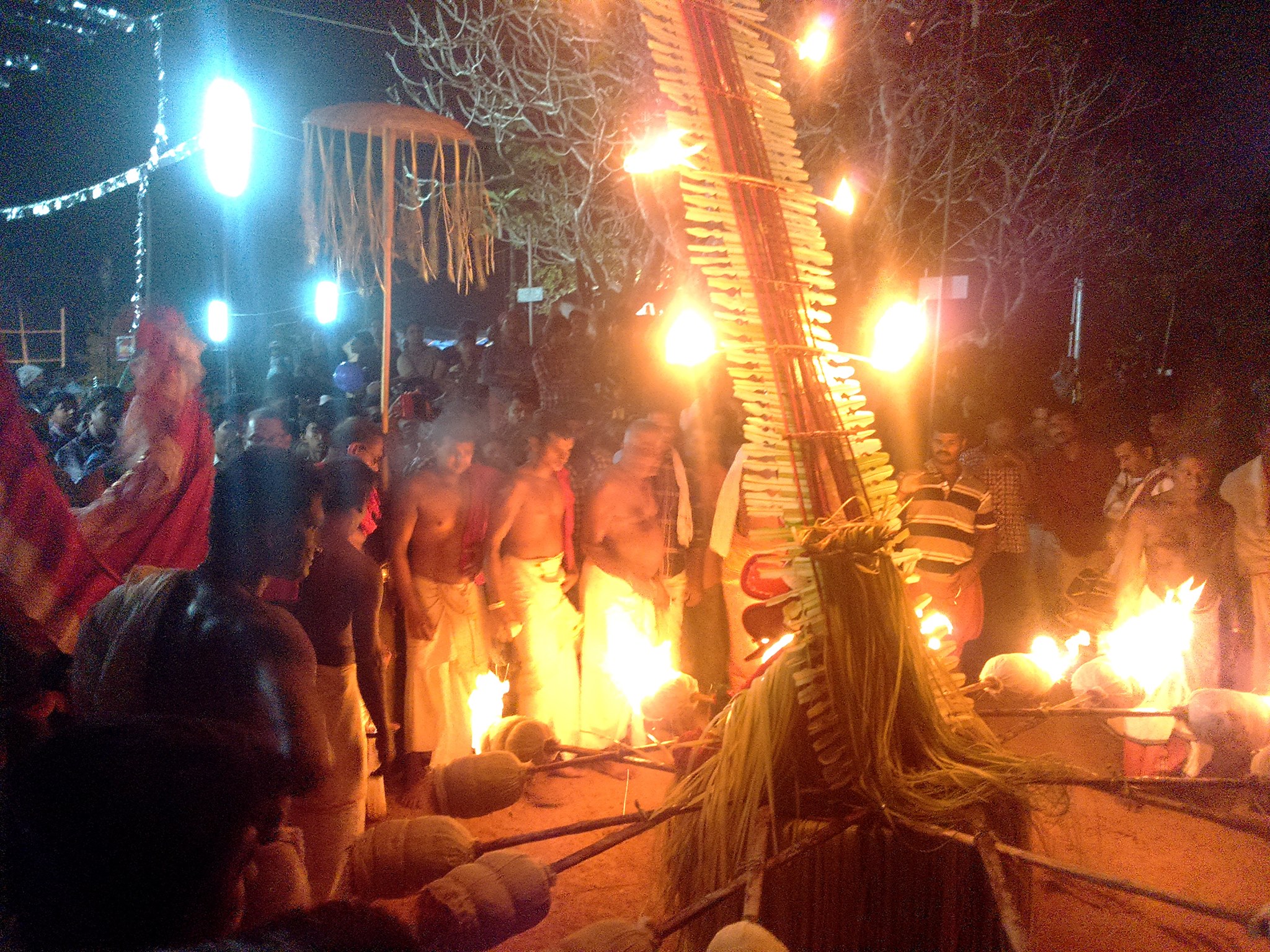 Kanacheri Sree Kurumba Bhagavathi Temple Kannur Dresscode