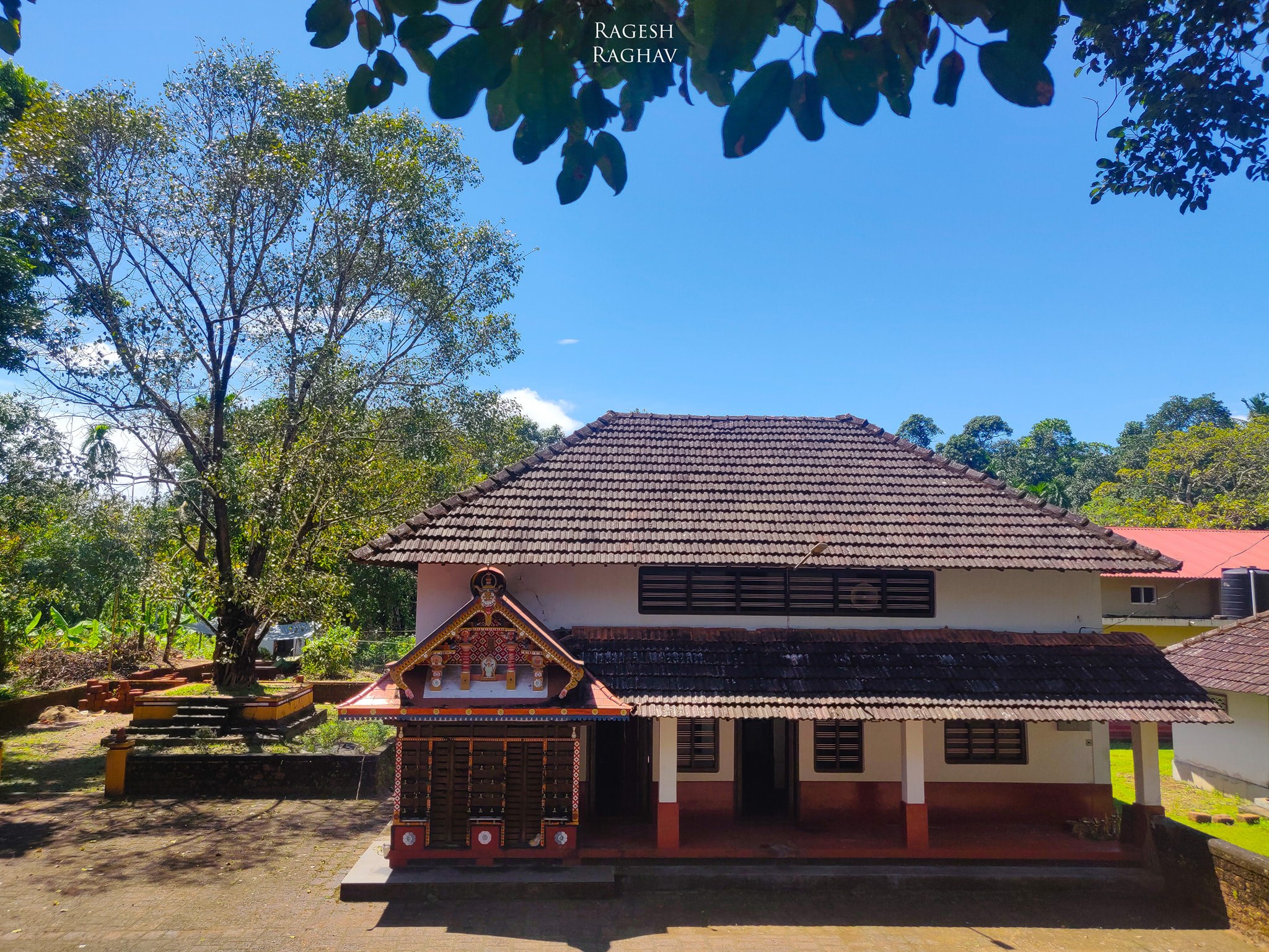 MulloolKottali Shree Kurumba Puthiya Bhagavathi Temple Kannur