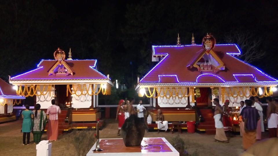 Kavinisseri Koovaprath Kavu temple Kannur Dresscode