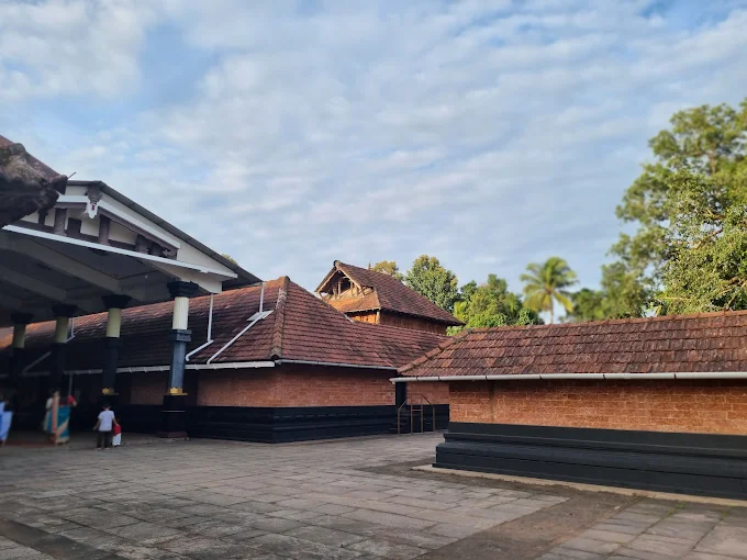 Devotees worshipping at Sree Peralassery Temple Kannur
