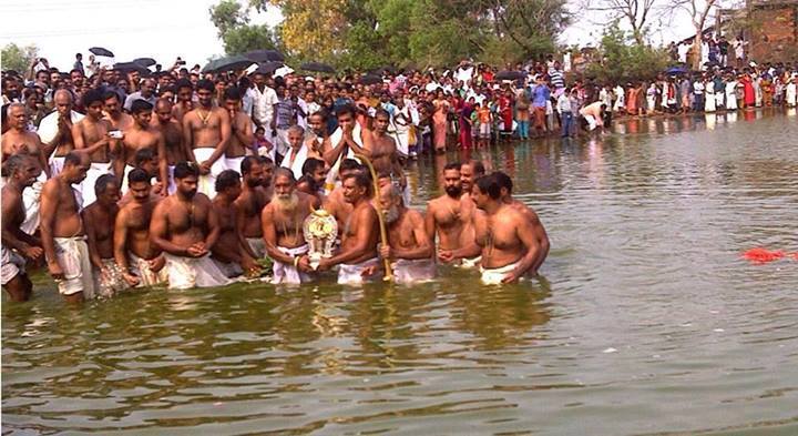 Thiruvathira Madayi Kavu Sri Thiruvarkkaattu Kaavu Bhagavati Temple  Kannur Kerala