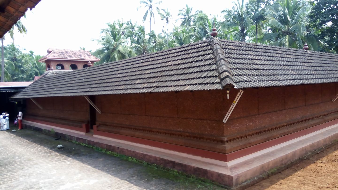 Pullur Sree Vishnumoorthi Temple in Kerala