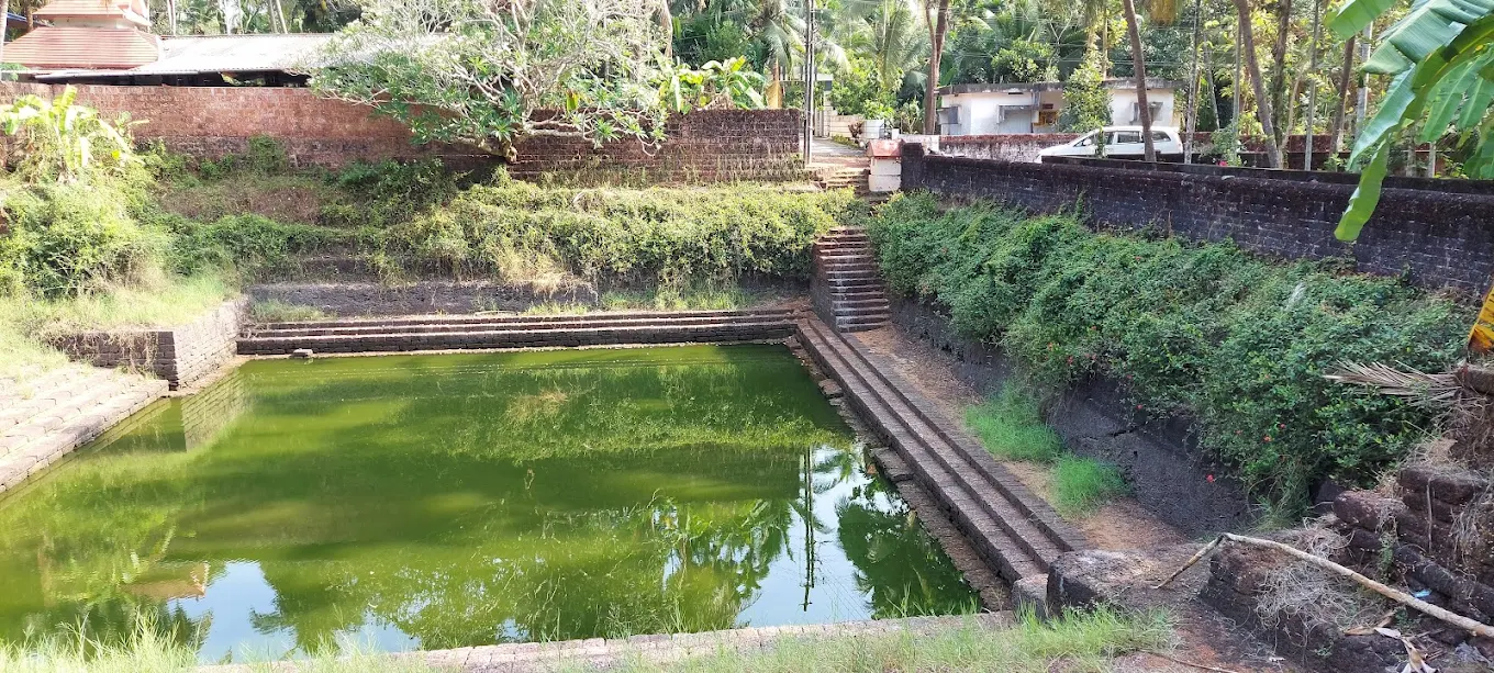 Images of Kasaragod Pullur Sree Vishnumoorthi Temple