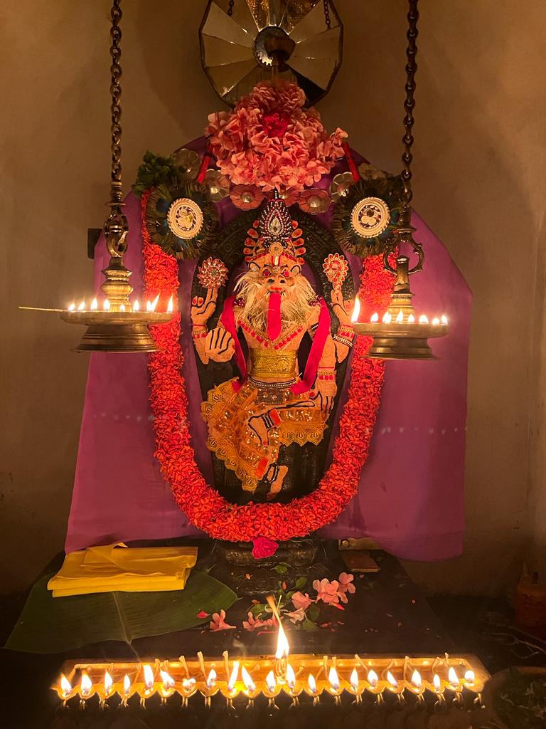 Periya Koodanam Maniyanthitta Mahavishnu  Temple Kasaragod Dresscode