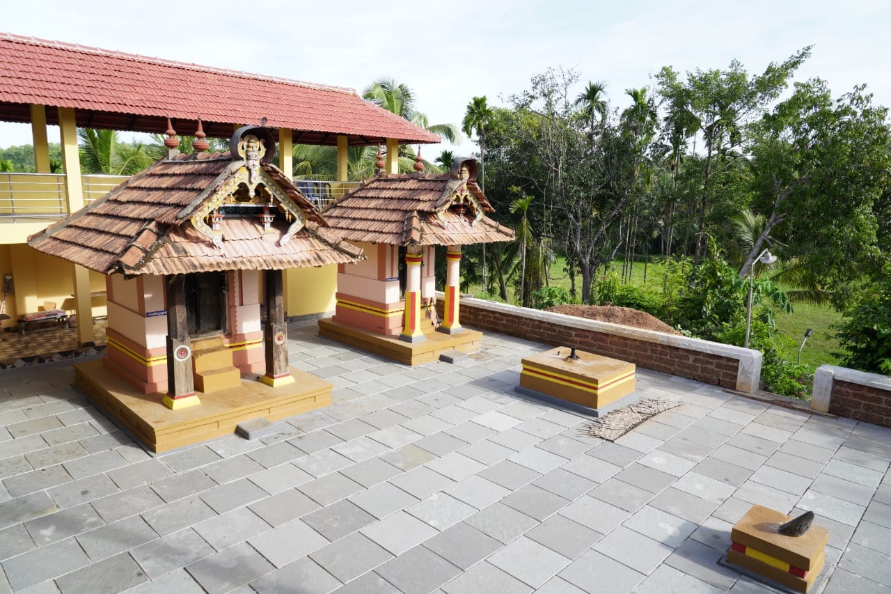 Madikkai Sri Azhakulam Bhagavathi in Kerala