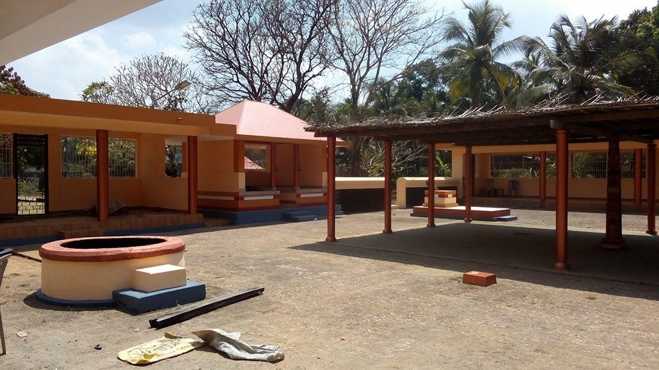 Koyonkara Sri Puthitathattin Meethal Sri Poomala Bhagavathy in Kerala