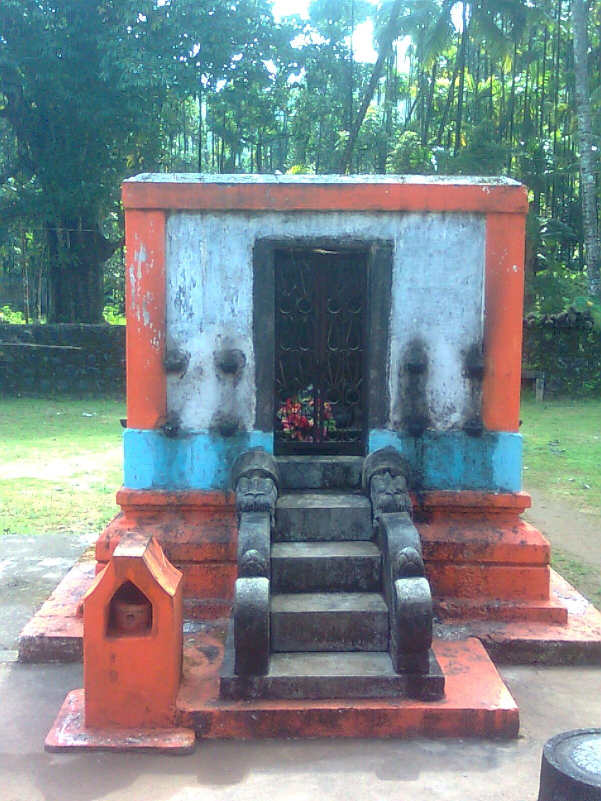 Images of Kasaragod peruthady shiva Temple