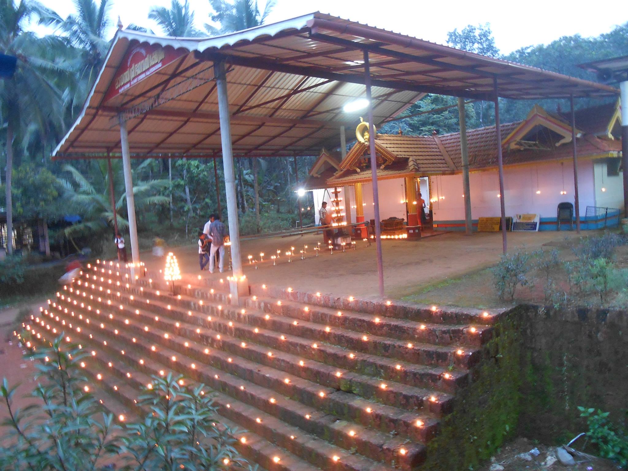  Mayathi Sree Bhagavathi  Sree BhagavathiTemple Kasaragod Dresscode