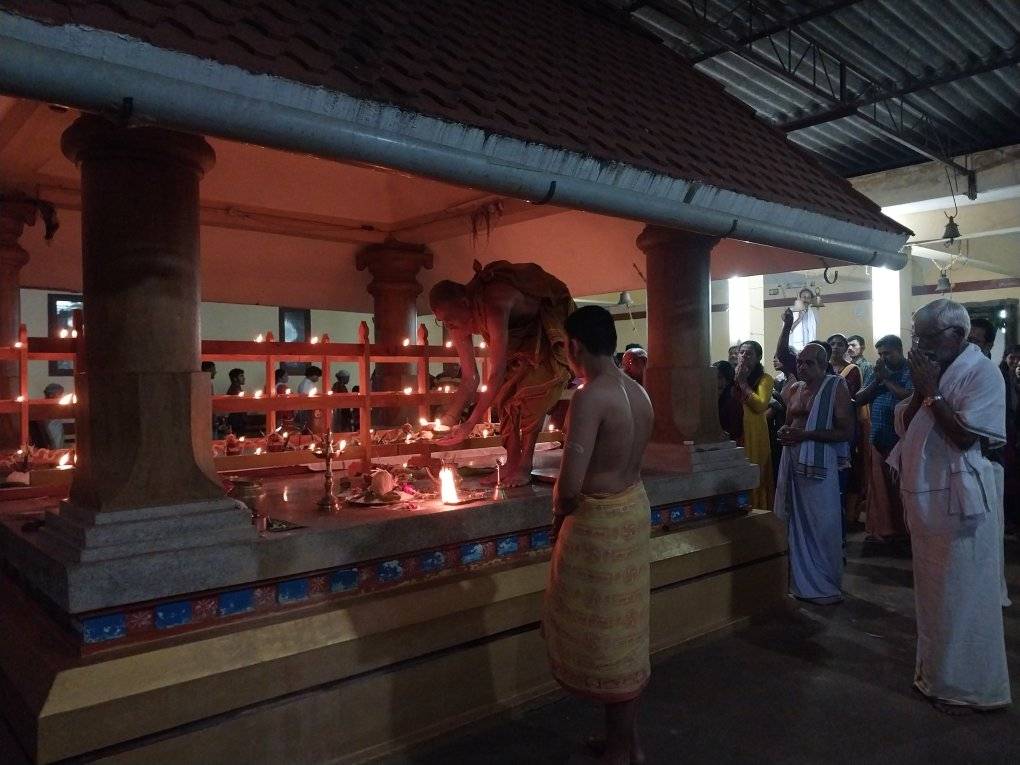 Mujungavu Sri Parthasarathi    Temple Kasaragod Dresscode