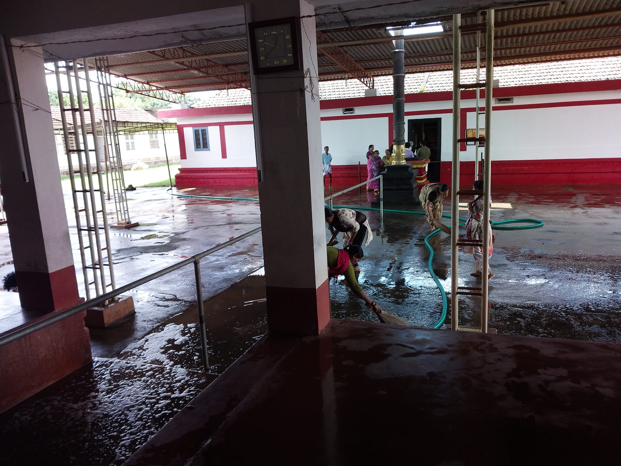 Images of Kasaragod Mujungavu Sri Parthasarathi   Temple