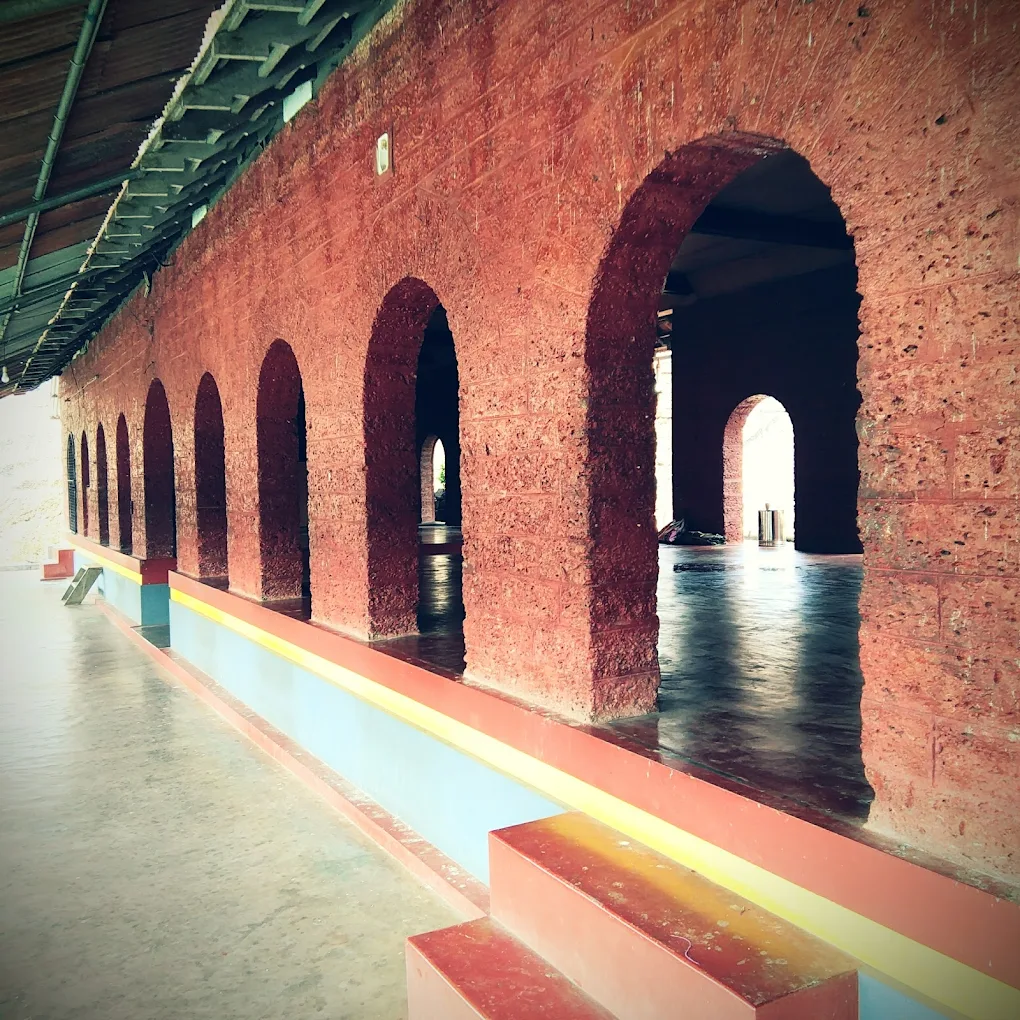 Side view of Shree Ananthapadmanabha Swamy Temple showing traditional tiled roofs