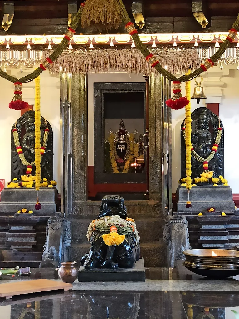 Ubrangala Shri Mahadeva Parvathi Shri Shasthara Temple entrance with 18 sacred steps and traditional Kerala architecture