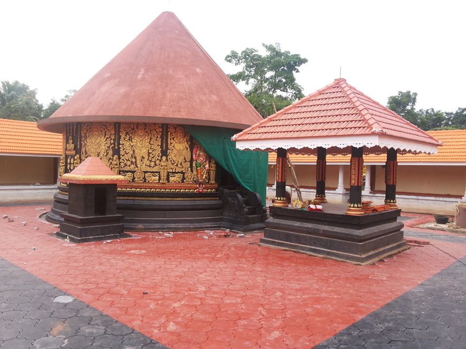 Cultural programs and traditional Kerala art during temple festival
