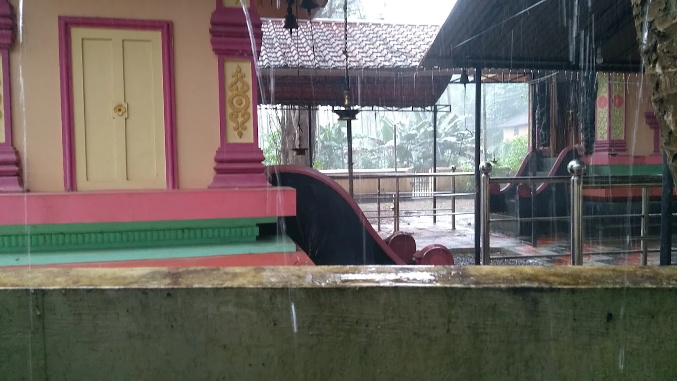 Images of Kollam Narickal Poongottu Devi Temple 