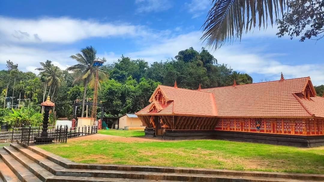  Thiru Pattupurakkal Devi Temple 