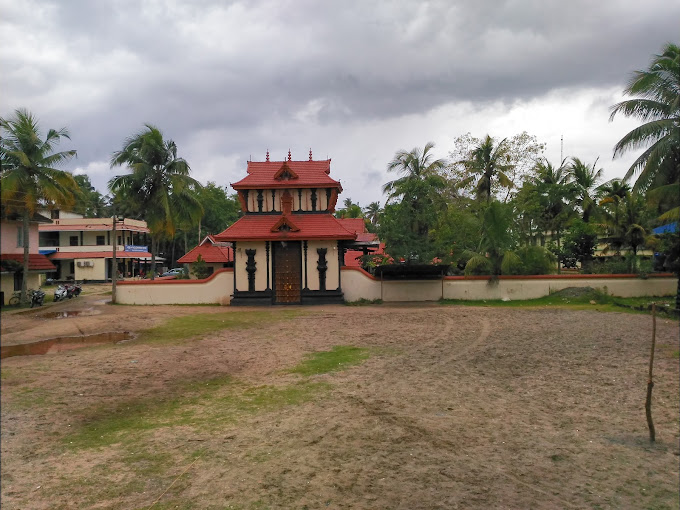 Images of wayanad Pokkottu Devi Temple