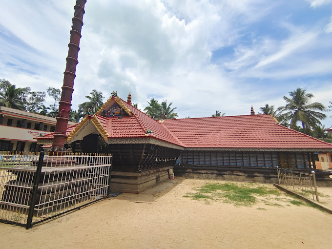 Thekkan Guruvayoor Sri Krishna Temple in Kerala