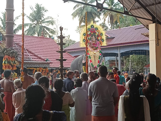 Images of Kollam Thekkan Guruvayoor Sri Krishna Temple