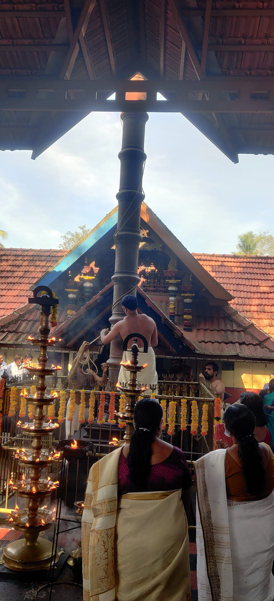 Padanair Kulangara Mahadeva Temple Temple Kollam Dresscode