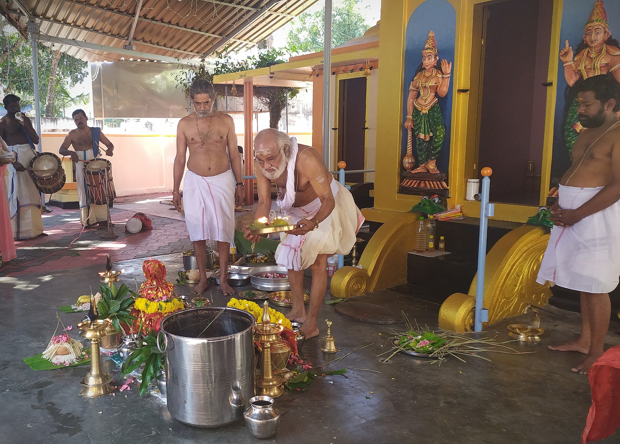 VelIyil  deviTemple Kollam Dresscode