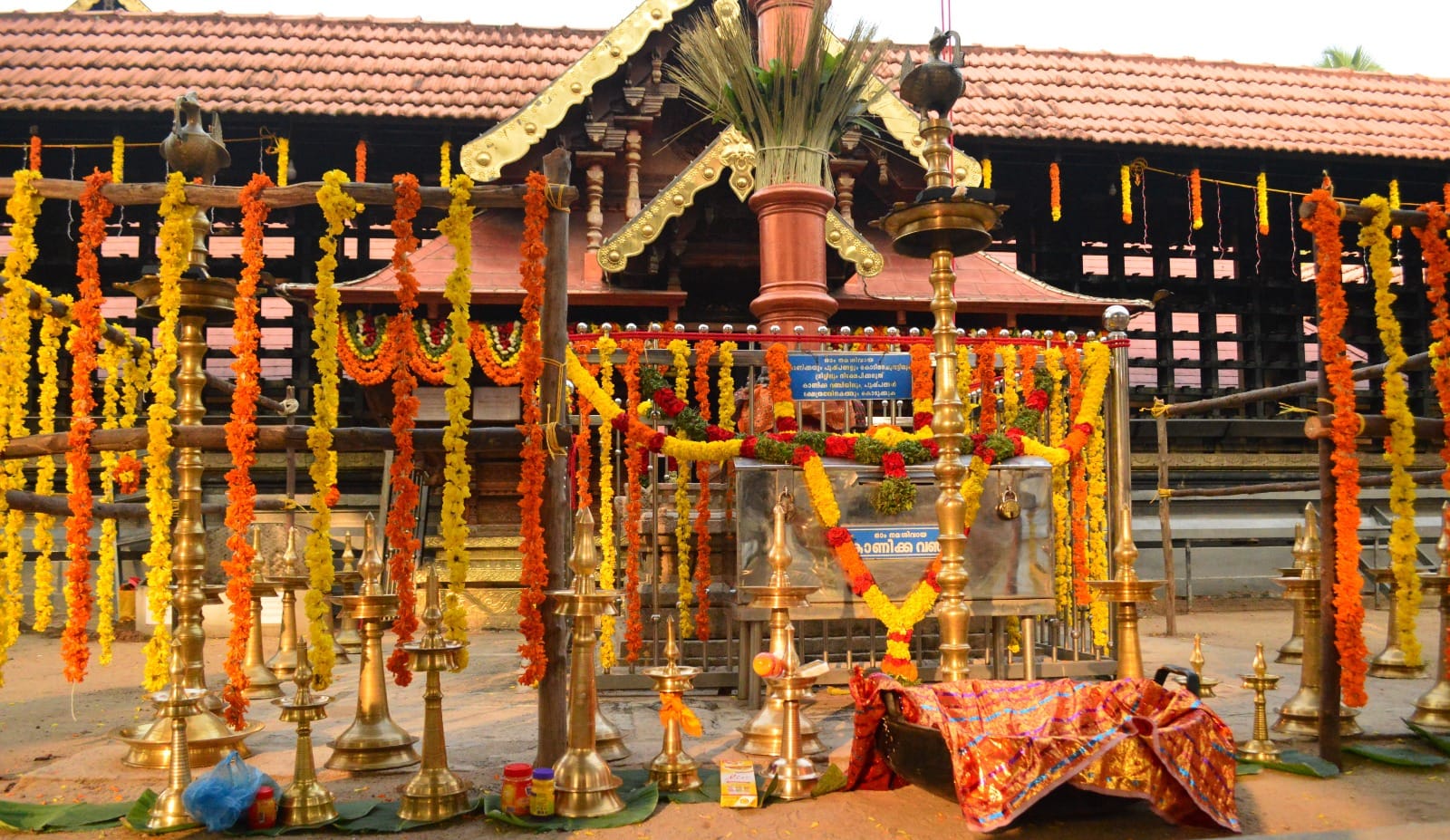 VelIyil  deviTemple Kollam Dresscode